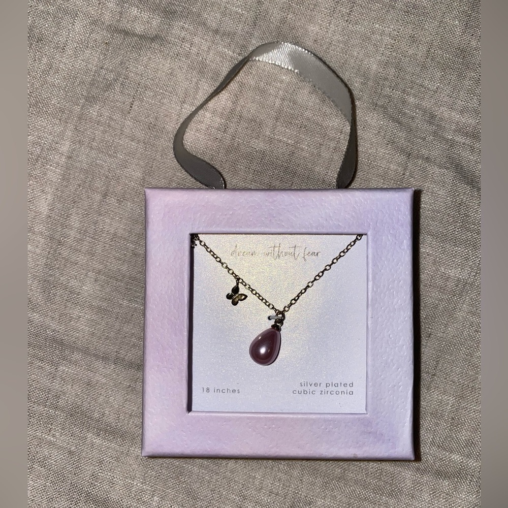 NWT Gold Butterfly necklace